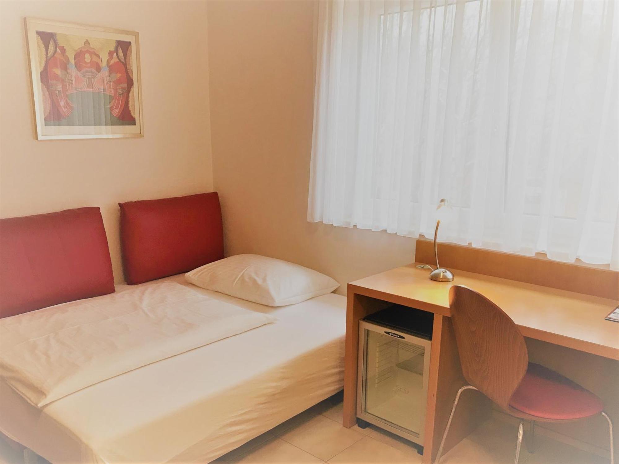 City Hotel Albrecht Schwechat Quarto foto