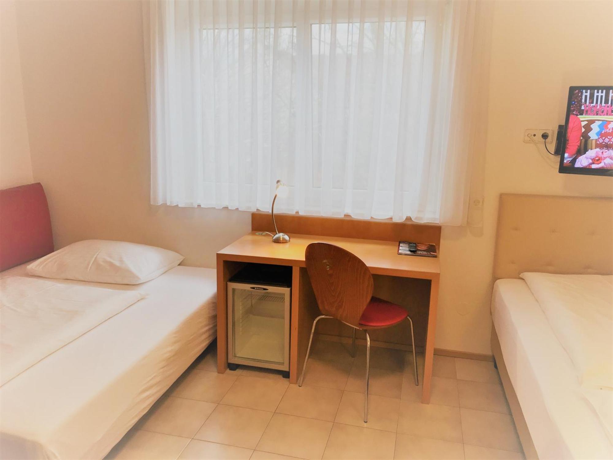 City Hotel Albrecht Schwechat Quarto foto