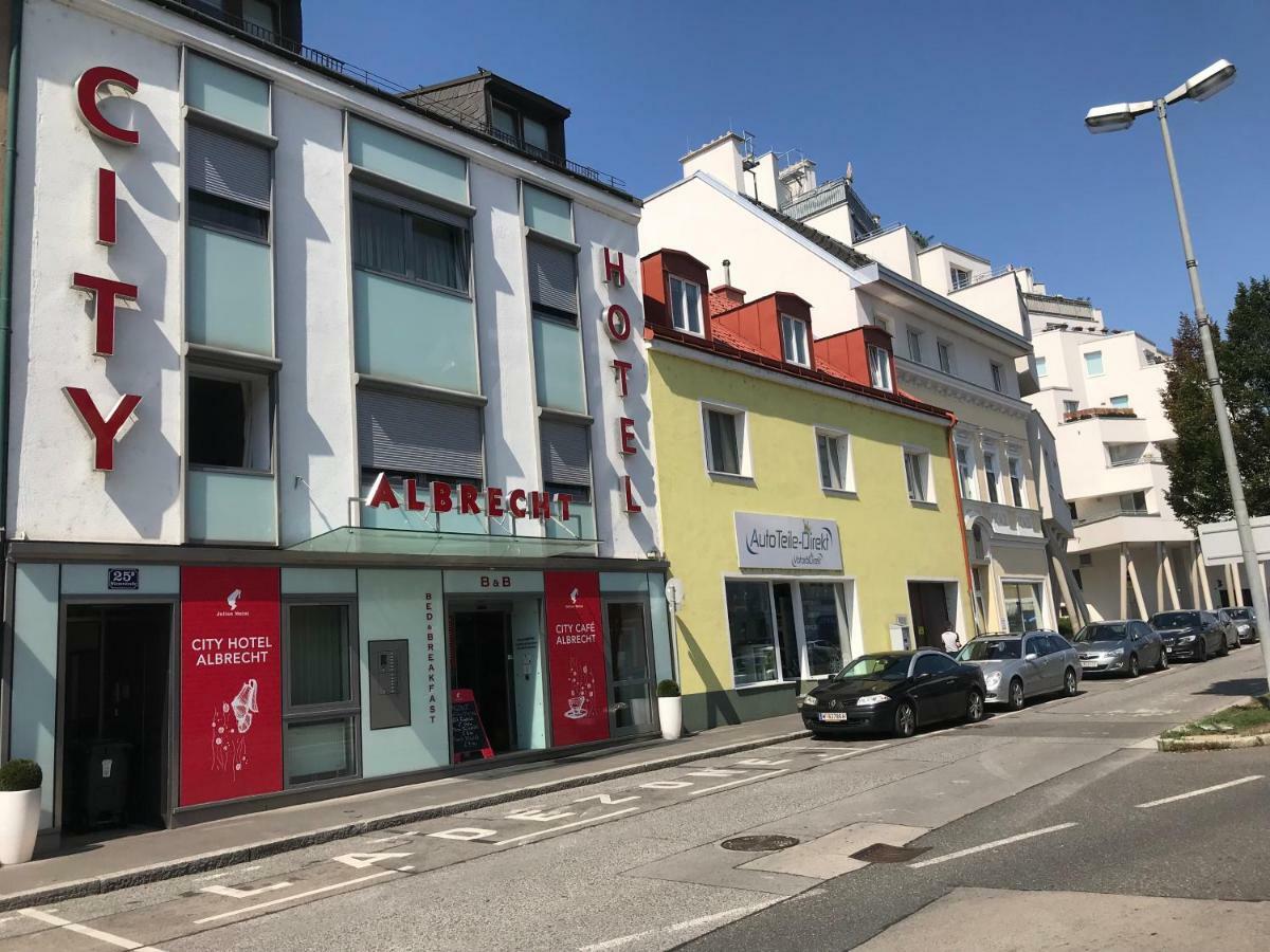 City Hotel Albrecht Schwechat Exterior foto