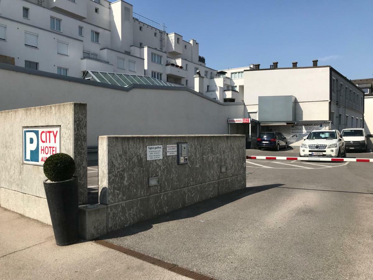 City Hotel Albrecht Schwechat Exterior foto